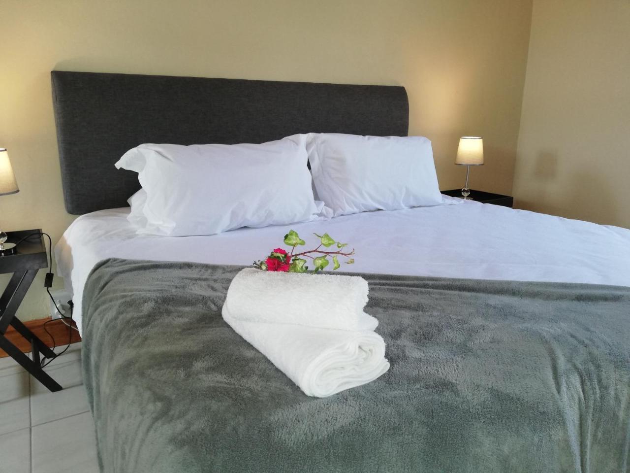 La Maison On 3Rd Guesthouse Port Elizabeth Ngoại thất bức ảnh